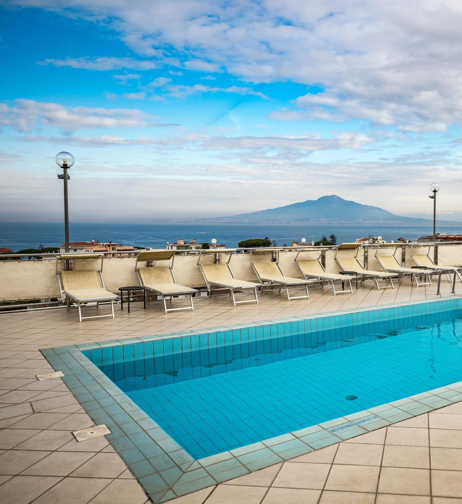 Grand Hotel Cesare Augusto Сорренто Экстерьер фото